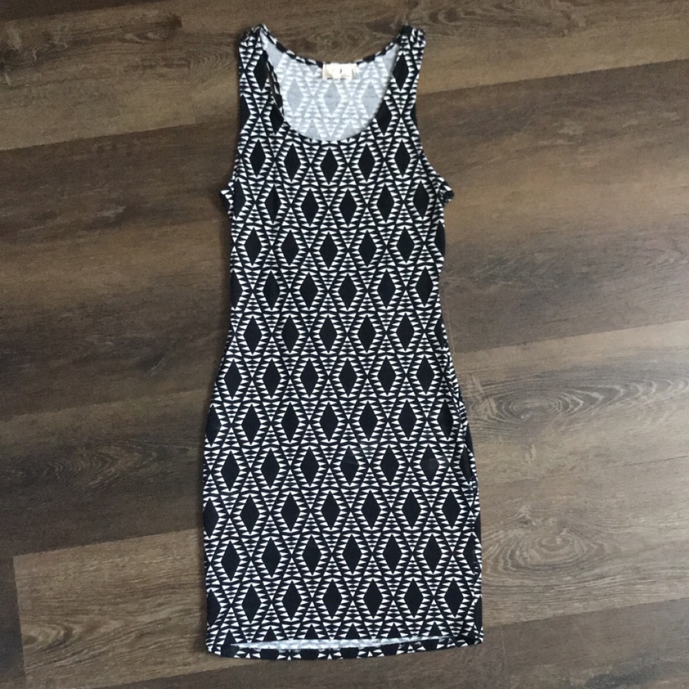 COPY - Black and White Bodycon Dress